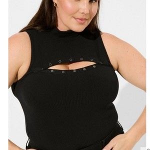 NWT Torrid Black Rib Mock Neck Cut Out Snap Crop Tank Size 4X